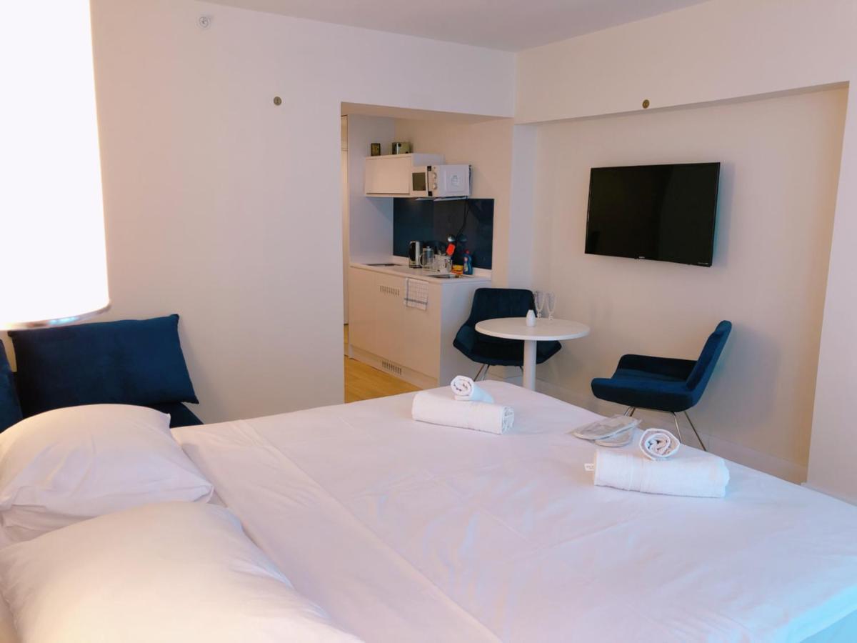 Apart Twin Lola Batumi Exterior foto